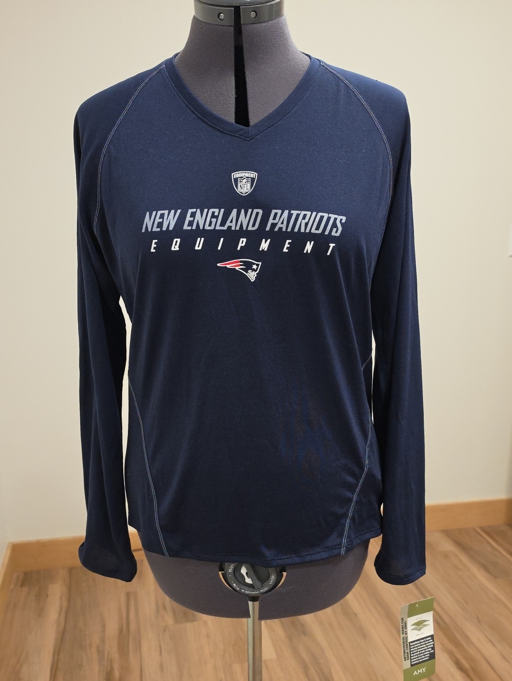 Reebok Navy New England Patriots Long Sleeve V-Neck Tee - Navy/White/Red Logo